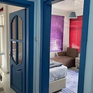  Апартаменты Yellow House Турция